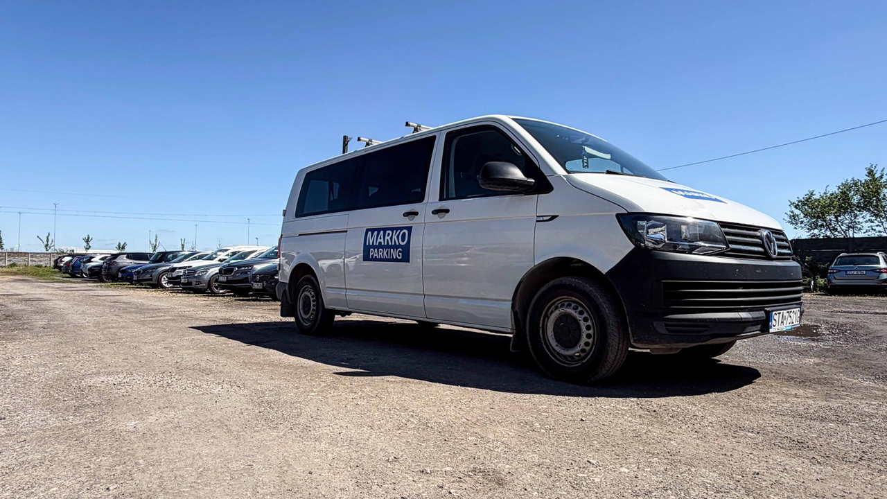 parking przy lotnisku w katowicach